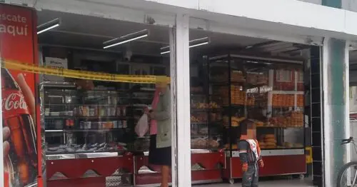 PANADERIA EN LA 82 PANADERIA EN LA 82